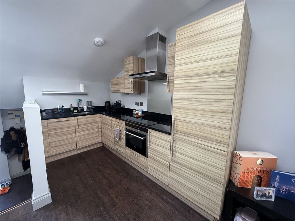 Property photo 2 of 10 Img_8522.Jpg