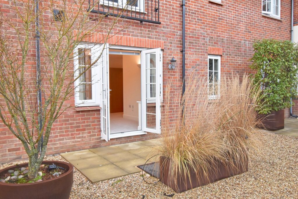 Property photo 3 of 15