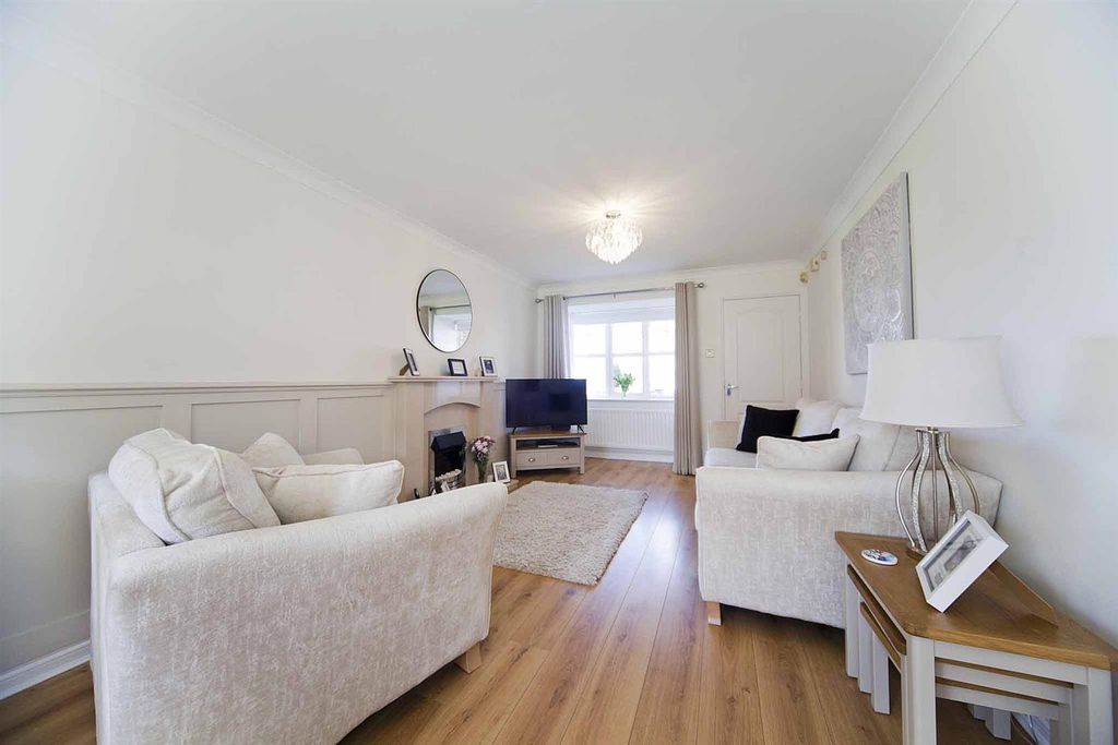 Property photo 3 of 26