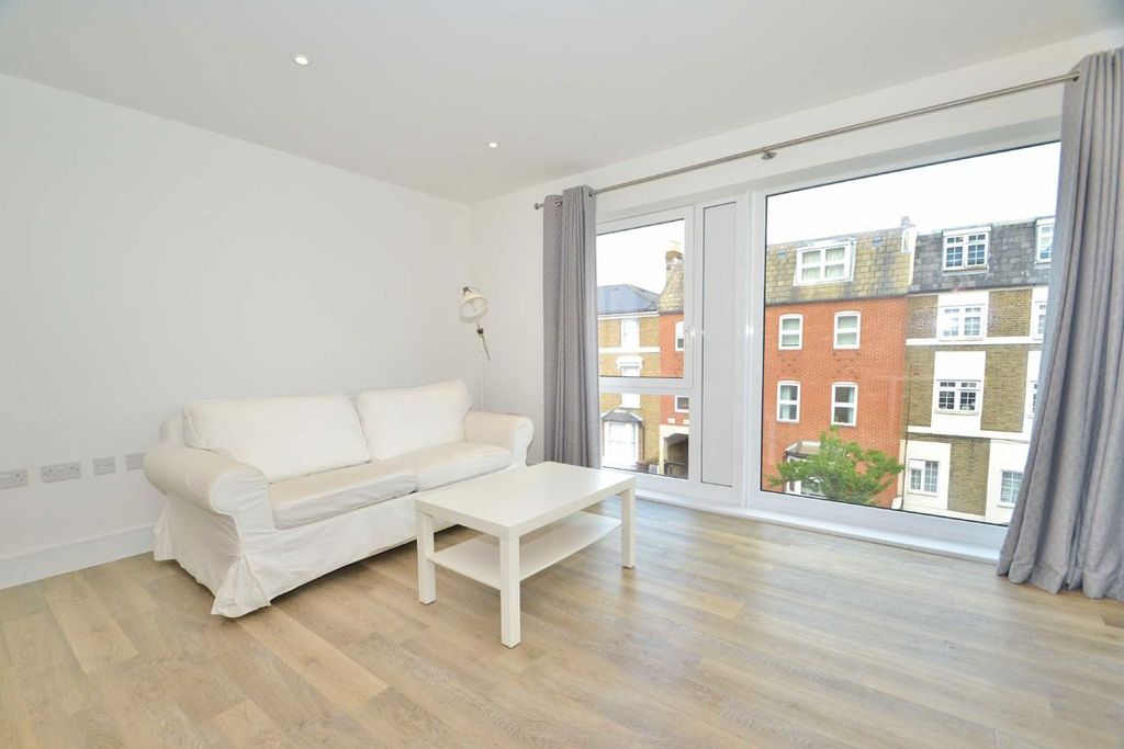 Property photo 2 of 5