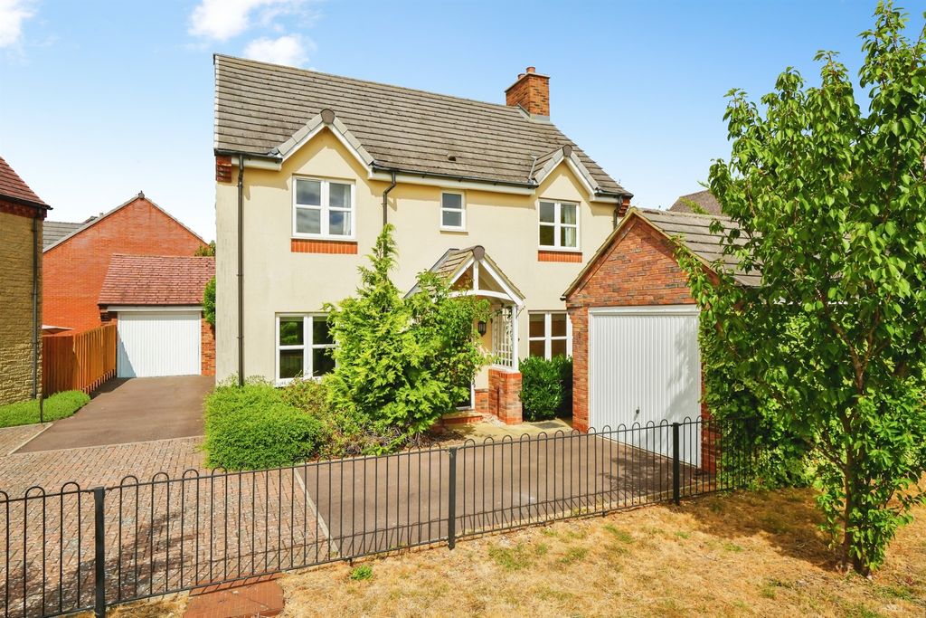 Property photo 1 of 20
