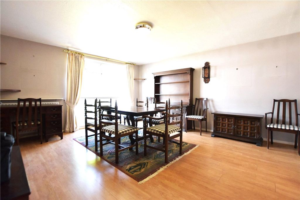 Property photo 2 of 11 Picture No. 15