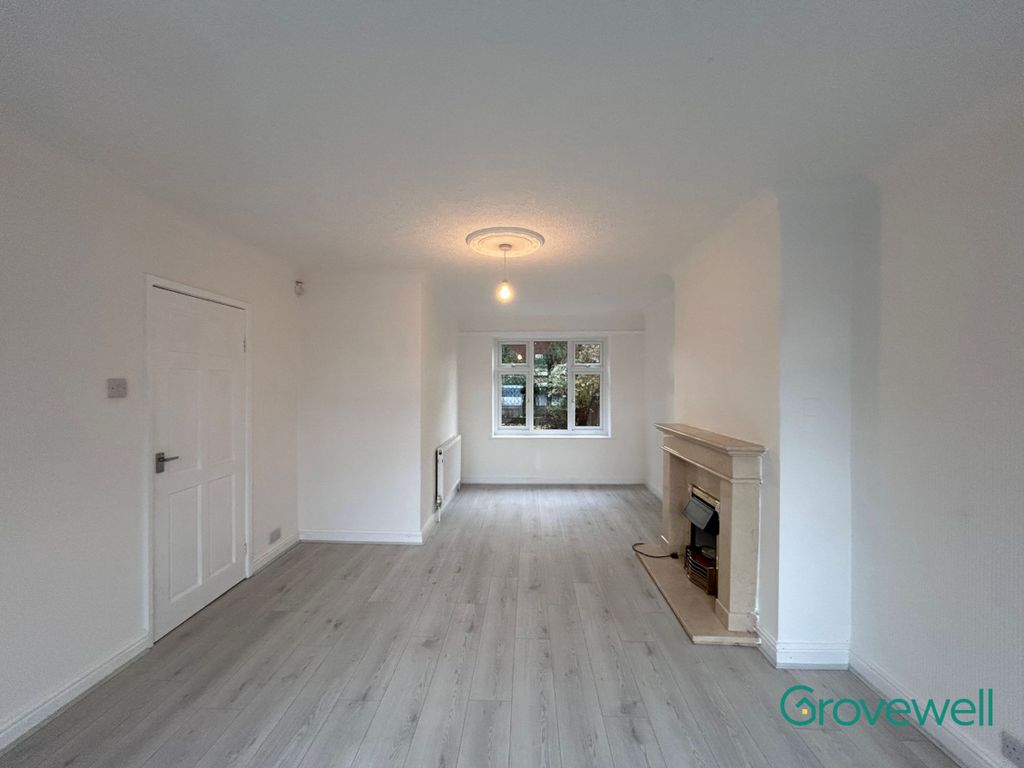 Property photo 3 of 26