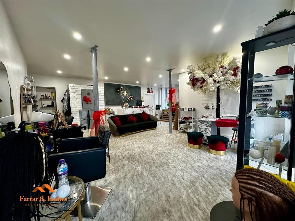 Property photo 3 of 16 Ezy Watermark_19-12-2024_10-03-44-5460Am.Jpeg