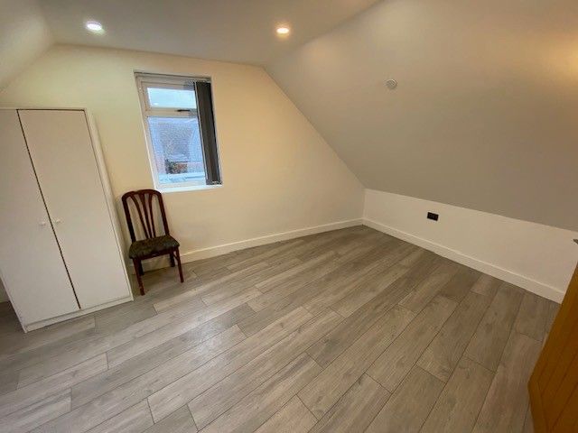 Property photo 3 of 8 Bedroom