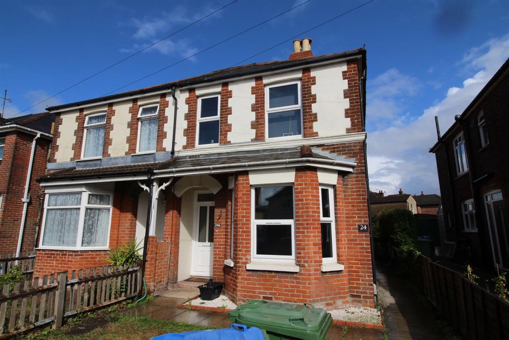 Property photo 1 of 7