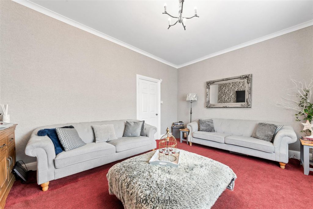 Property photo 3 of 25 41 Lower Green 12.Jpg