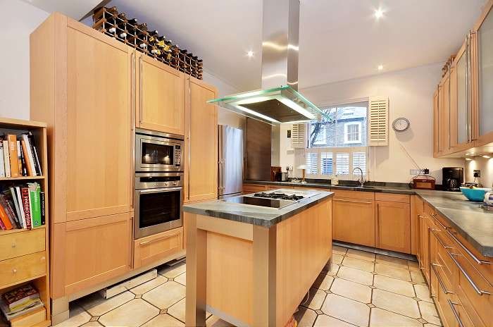 Property photo 2 of 15 Kitchen