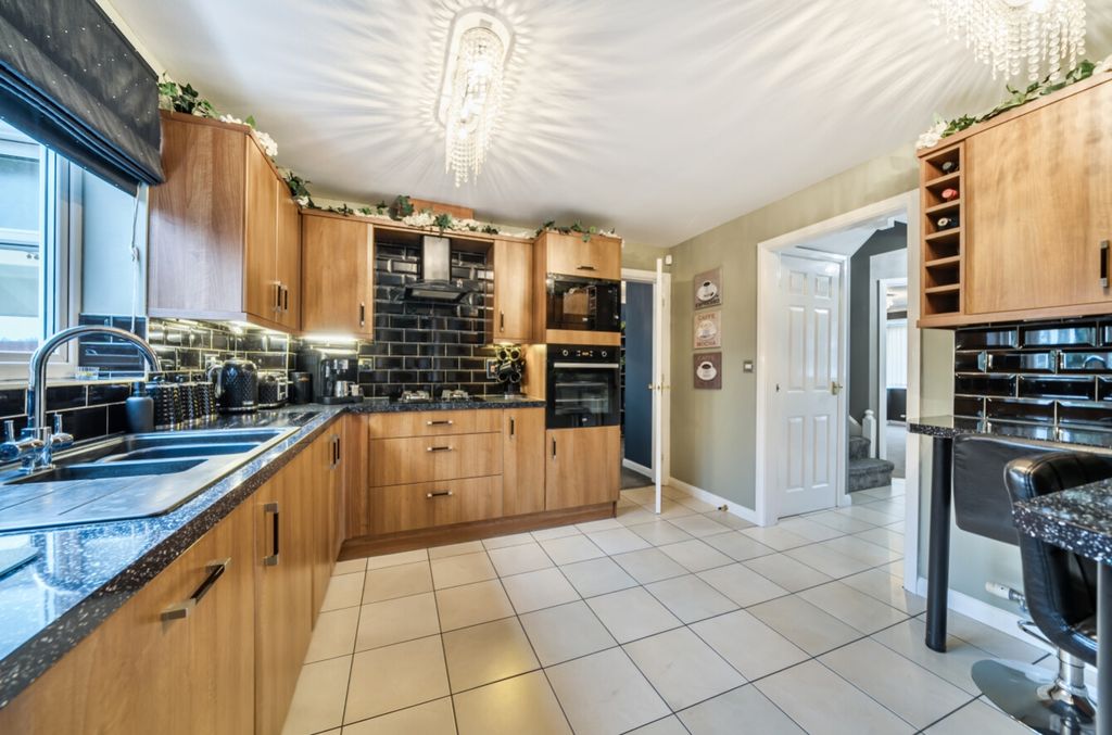 Property photo 3 of 31 1425247-17-69Ab27c989346