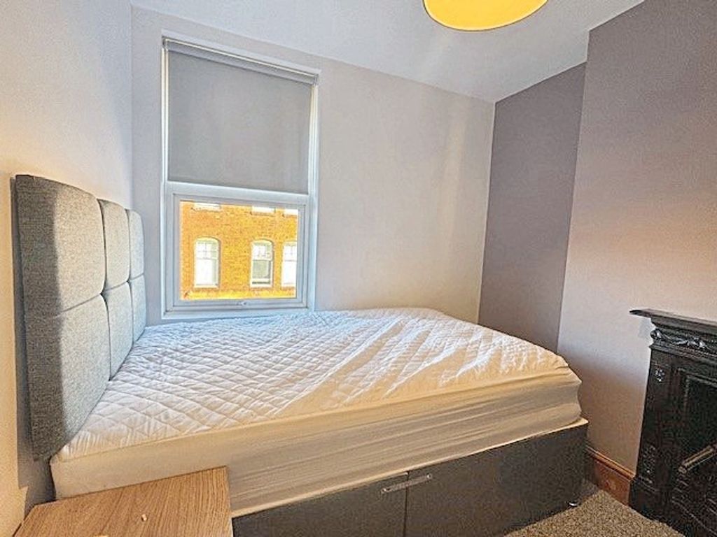 Property photo 2 of 14 Photo 12