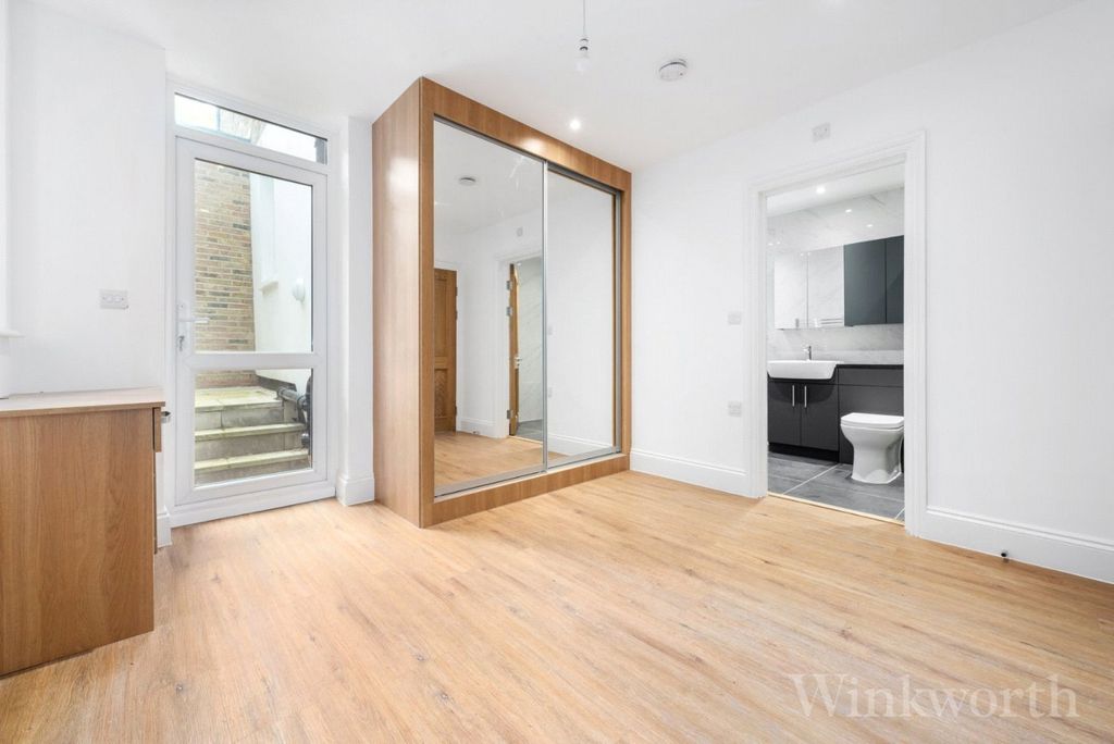 Property photo 2 of 10 Picture No. 04