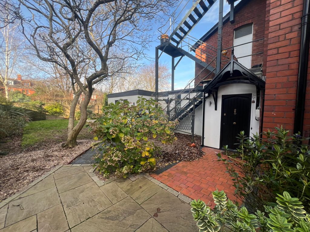 Property photo 2 of 11 Image