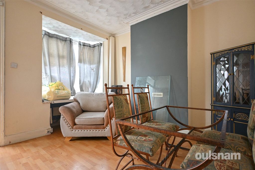 Property photo 2 of 15 Picture No. 30