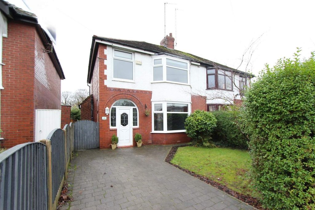 Property photo 1 of 21