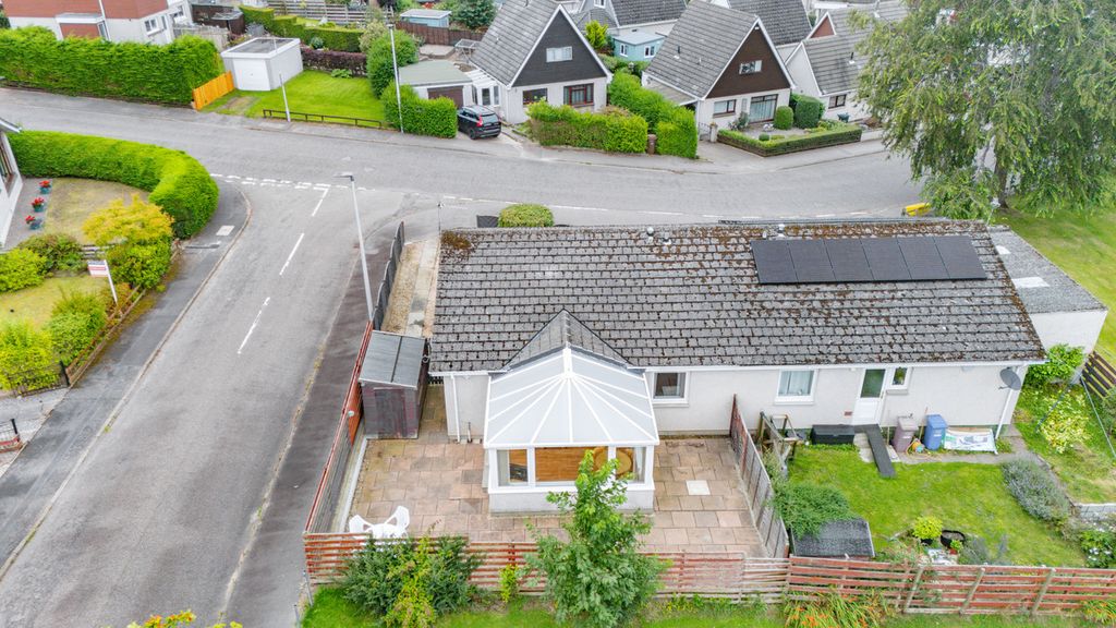 Property photo 1 of 33