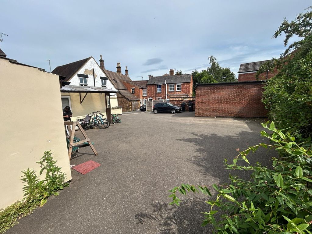 Property photo 2 of 48 Picture No. 49