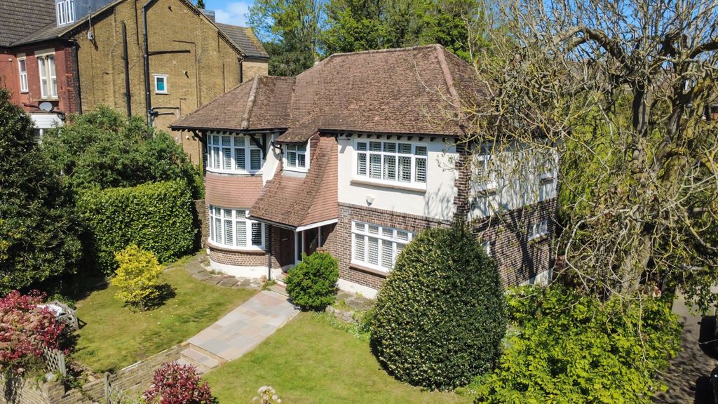 Property photo 2 of 29 5077891