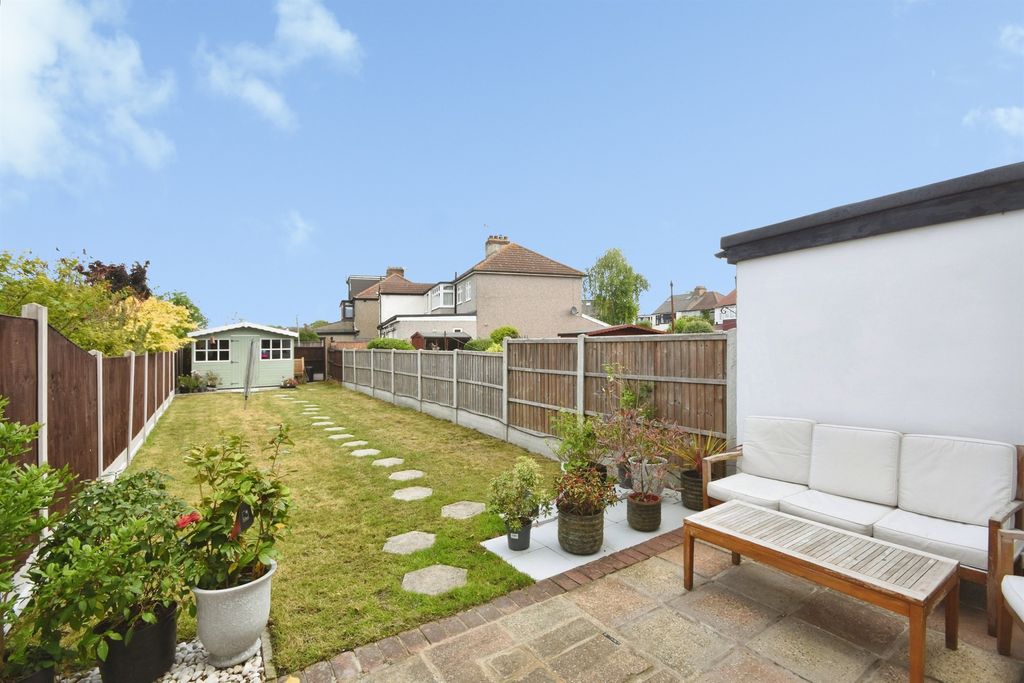 Property photo 2 of 16