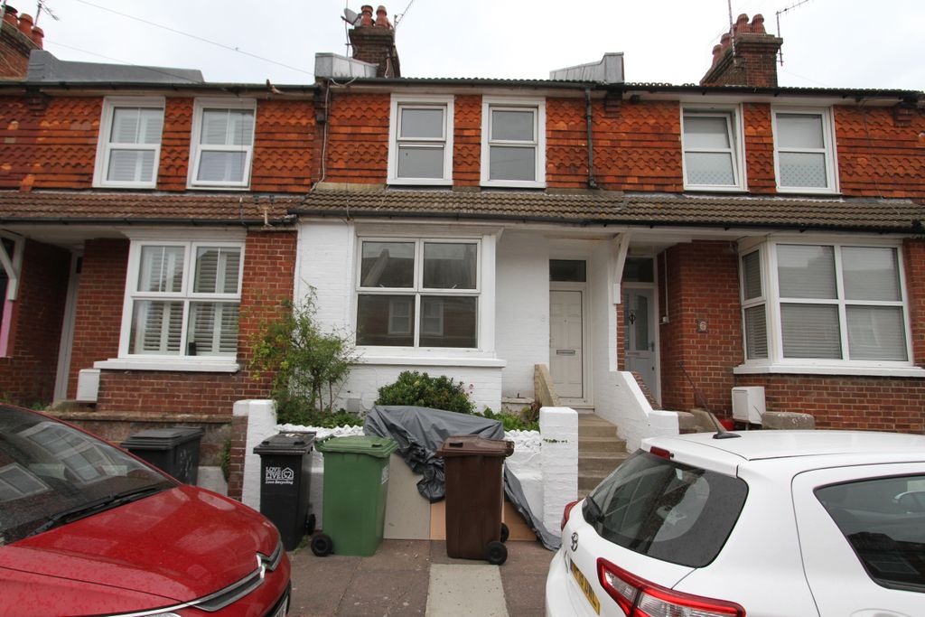 Property photo 1 of 6