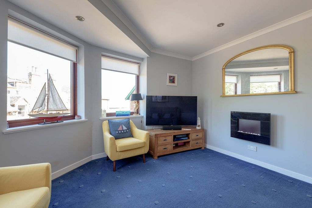 Property photo 3 of 27 Property Image 3