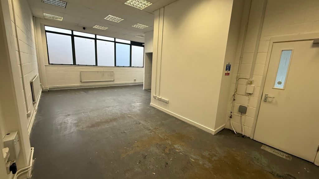 Property photo 2 of 6 Photo 25