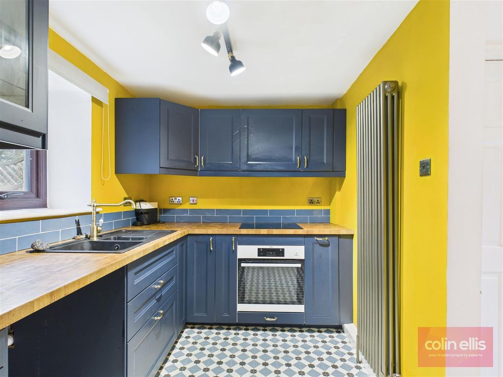 Property photo 3 of 13 Cam05075G0-Pr0241-Still002.Jpg