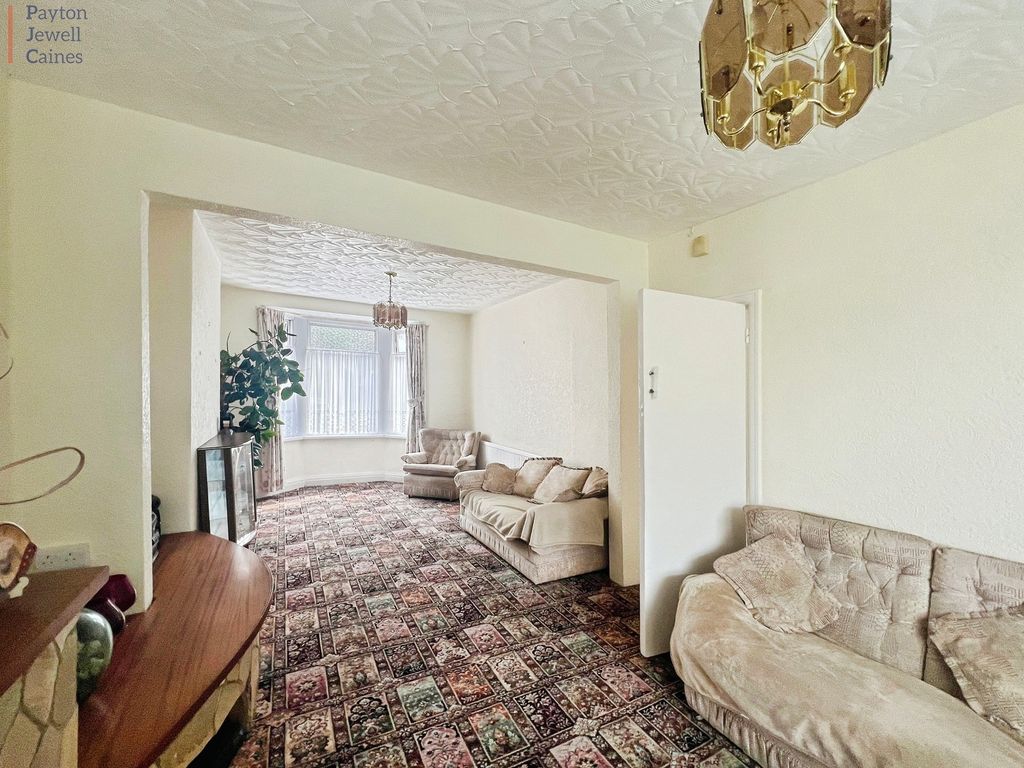 Property photo 2 of 22 Open Plan Lounge-Diner