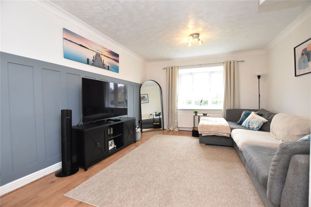 Property photo 2 of 17 Picture No. 08
