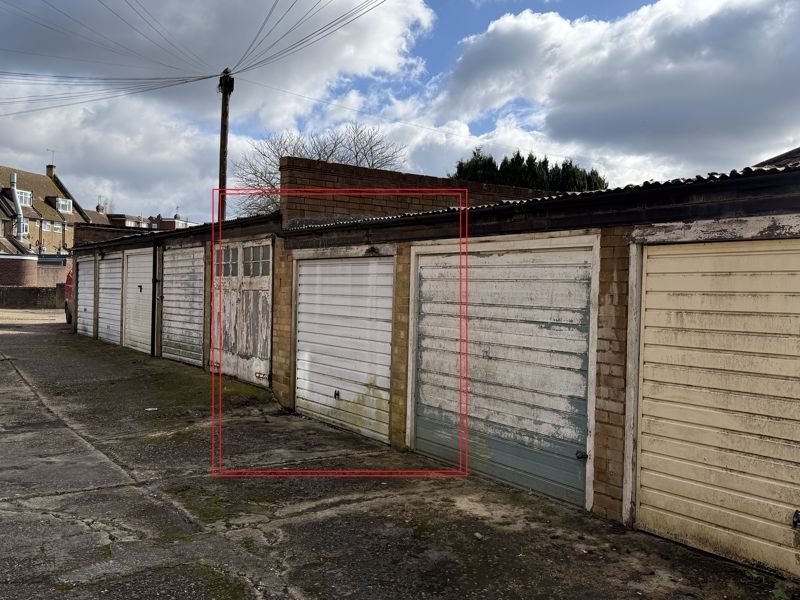 Additional image 10 of 2 bed maisonette for saleStation Close, Brookmans Park AL9