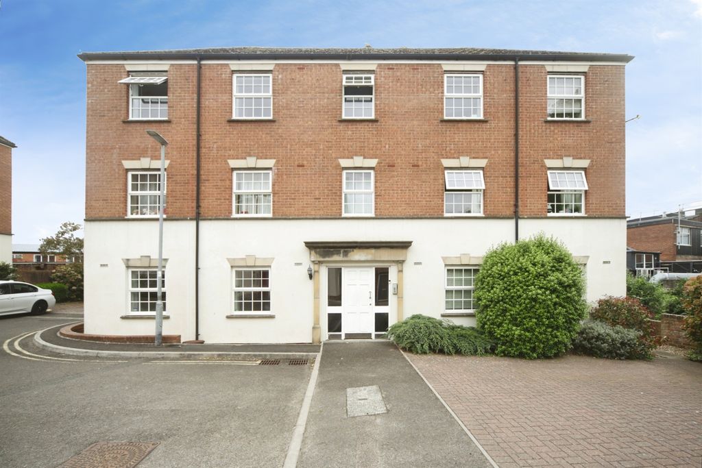 Property photo 1 of 10