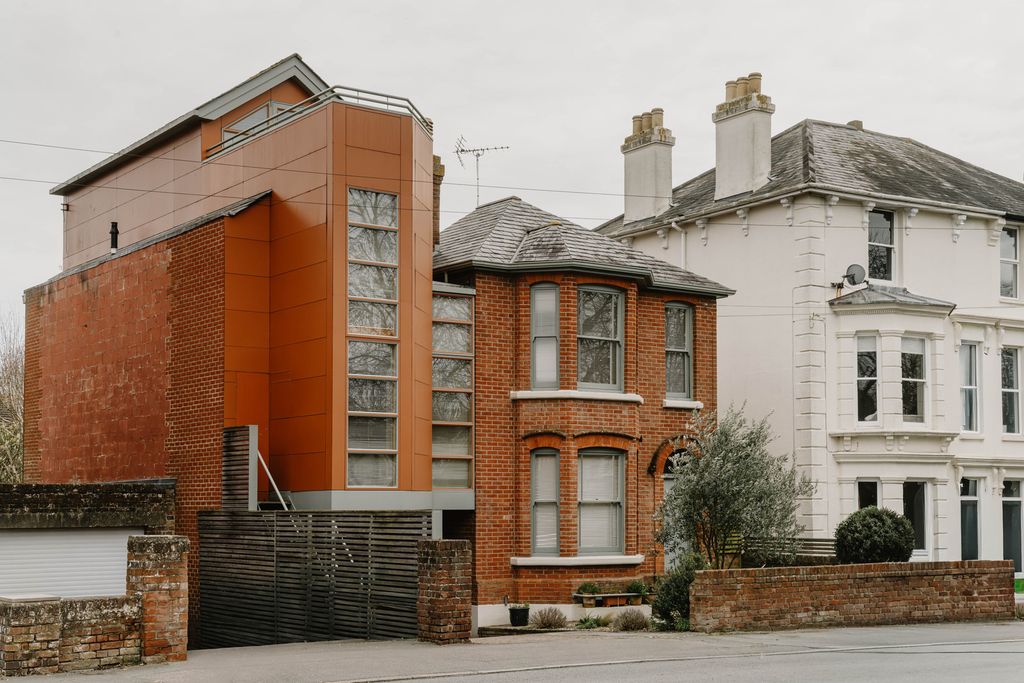 Property photo 1 of 29 332644 - A0Op6000006R5G5Mac_N6.Jpg