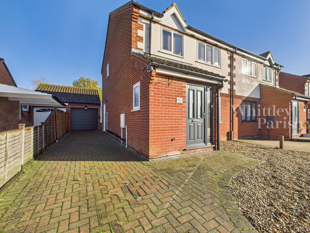 Property photo 1 of 28 Cam04332G0-Pr0566-Still038