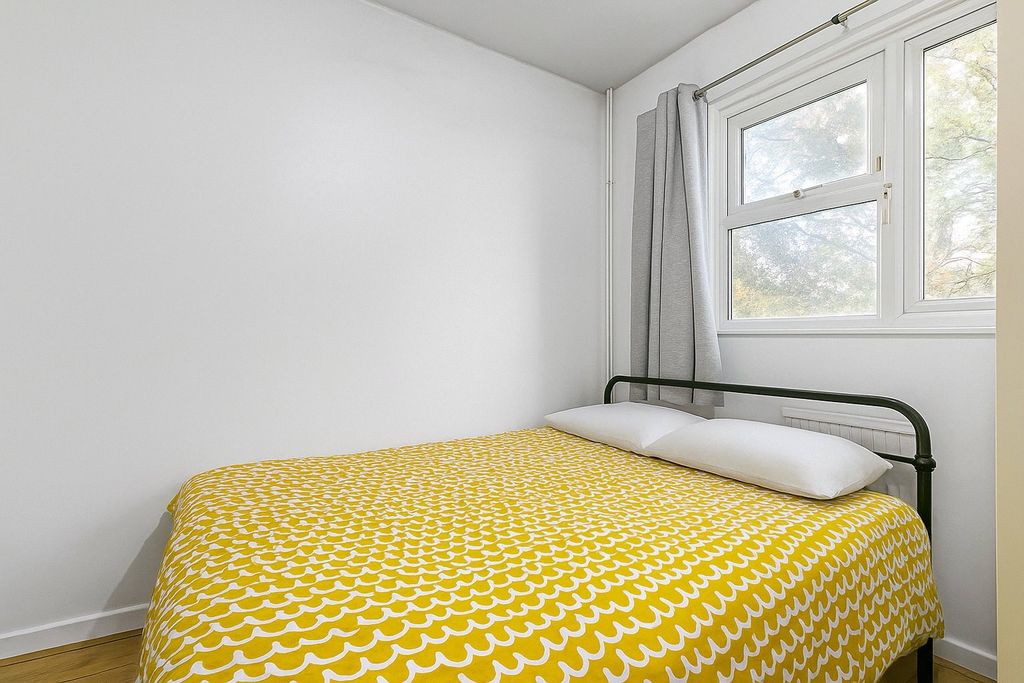 Property photo 3 of 15 Bedroom