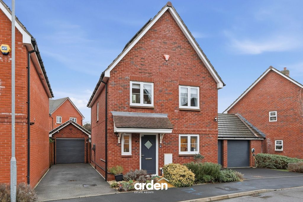 Property photo 1 of 11