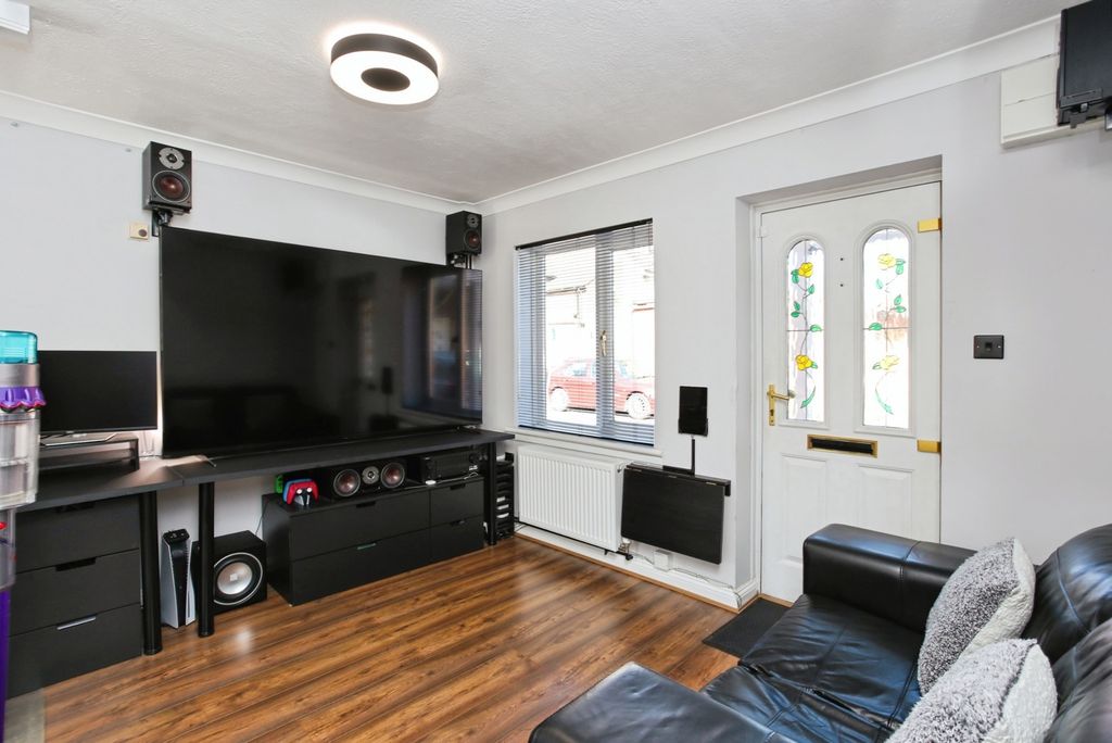 Property photo 2 of 18 Pbox-Img.Jpg