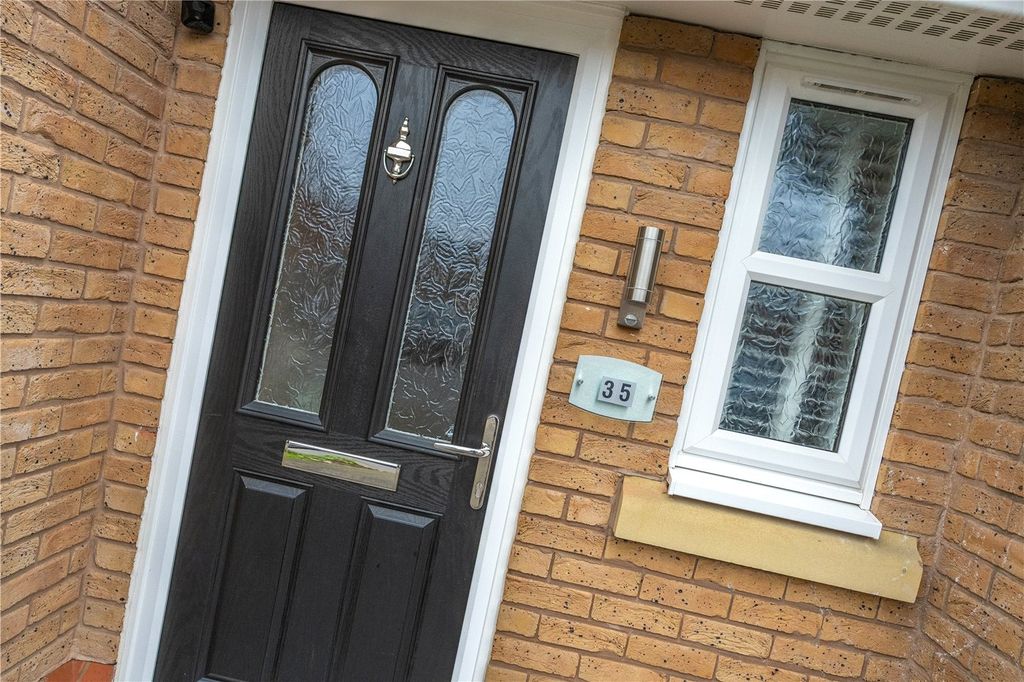 Property photo 2 of 21 Picture No. 02