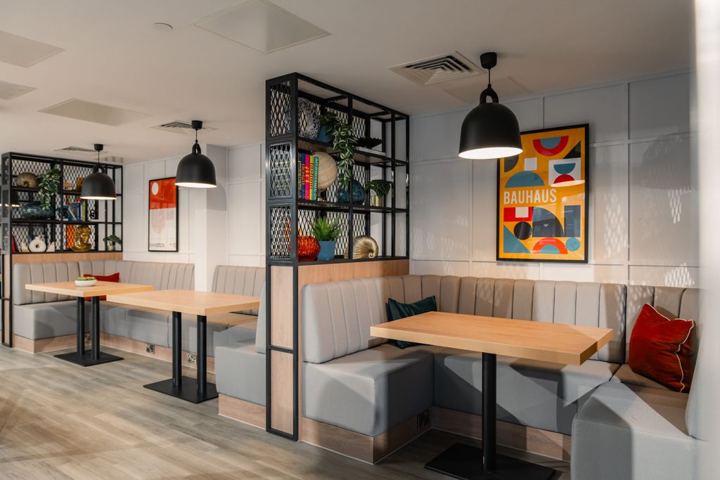 Property photo 3 of 8