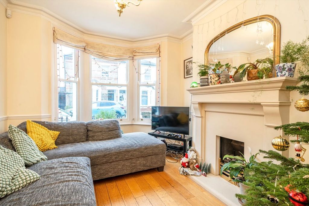 Property photo 3 of 8