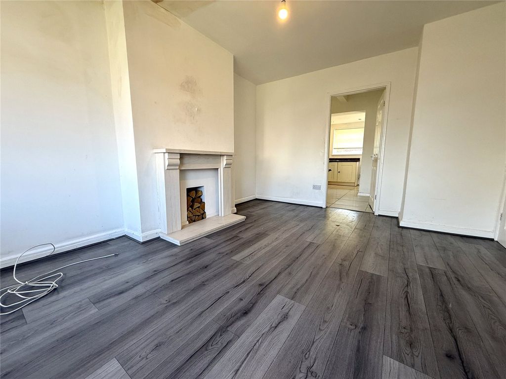 Property photo 2 of 12 Picture No. 06