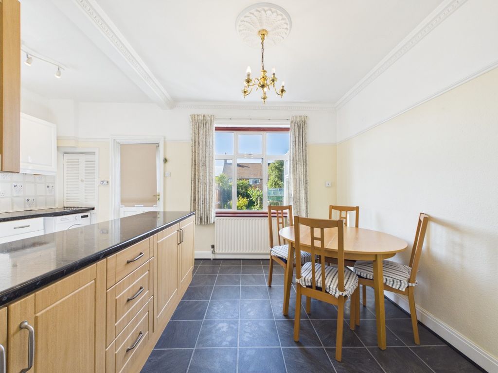 Property photo 2 of 16 5038531