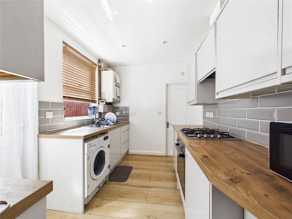 Property photo 3 of 9 Picture No. 06
