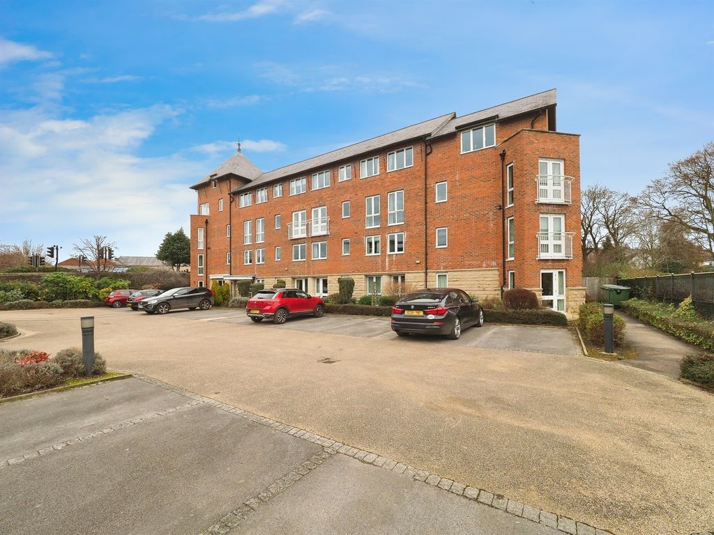 Property photo 1 of 11