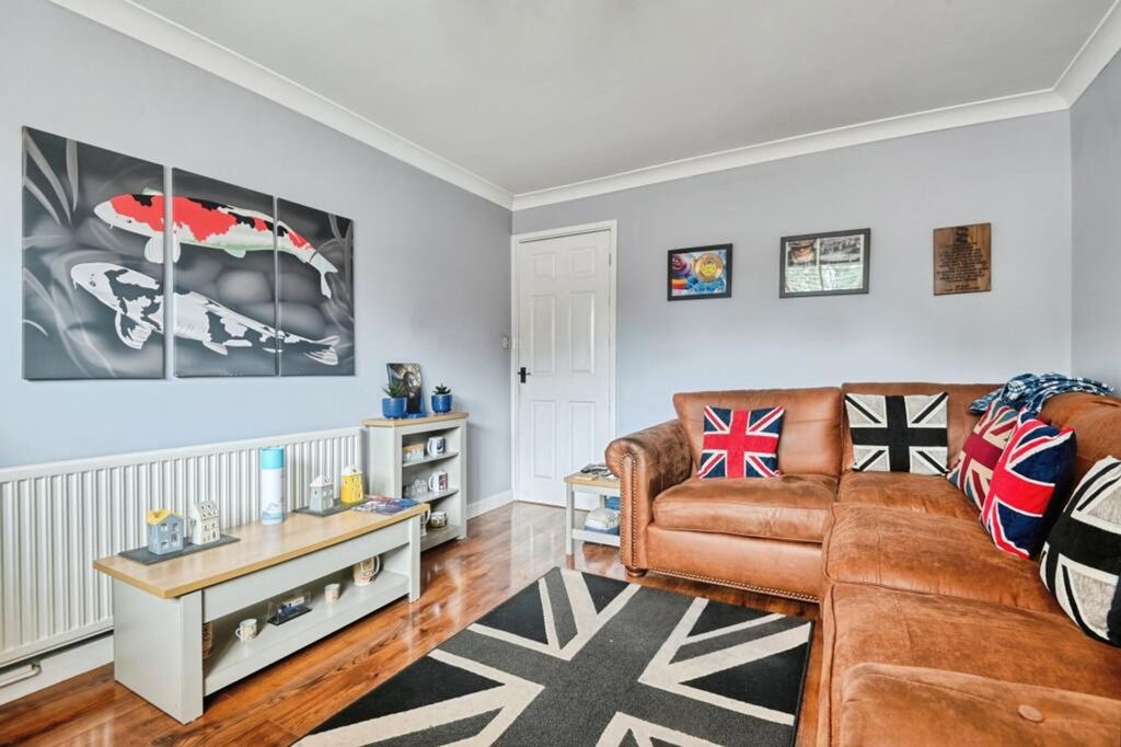 Property photo 3 of 13