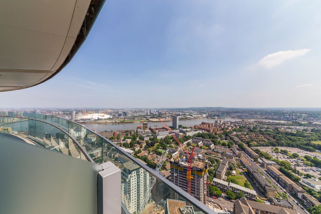 Property photo 2 of 15 Photo 12