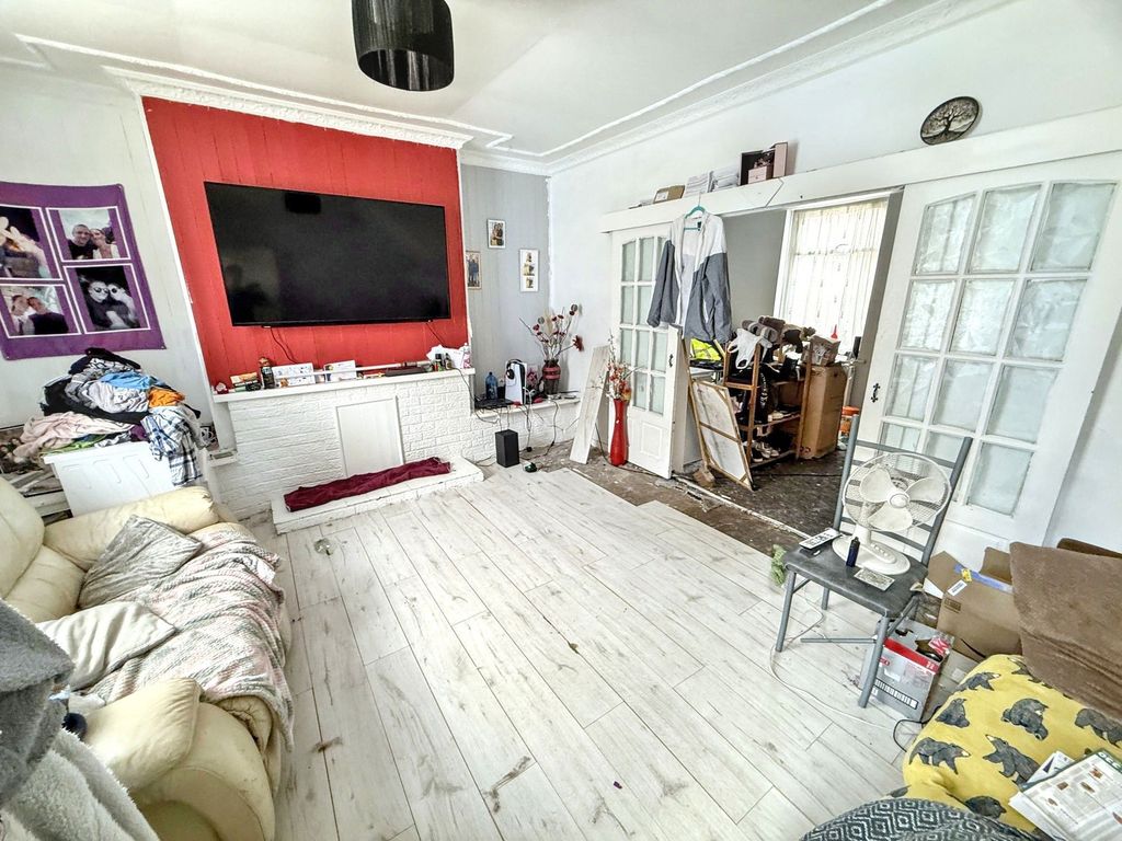 Property photo 2 of 5