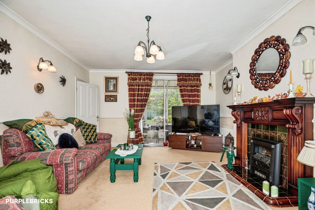 Property photo 1 of 33