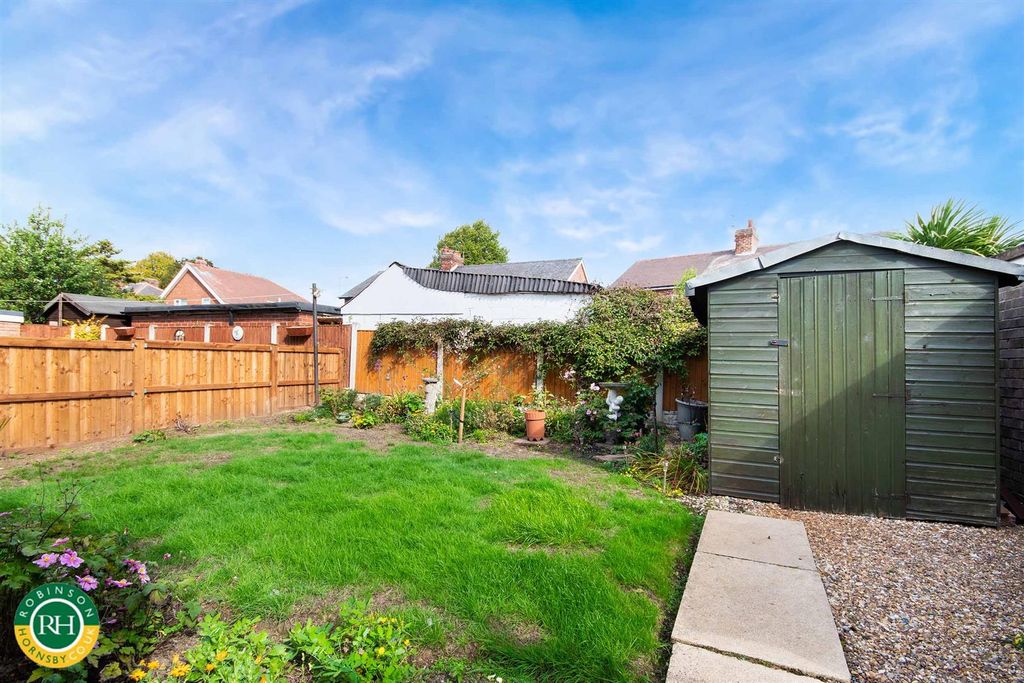 Property photo 2 of 15