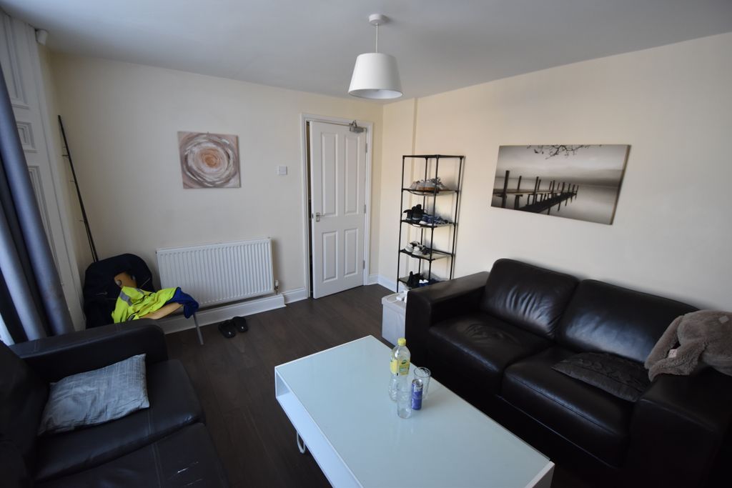 Property photo 2 of 2