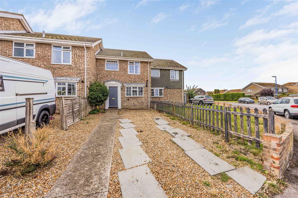 Property photo 1 of 16 Horsefield Road, Selsey-Small-Porticomarketing-Nex