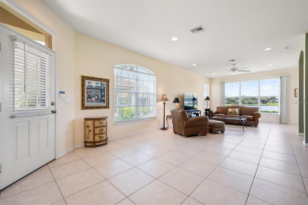 Property photo 3 of 19 <Alttext/>